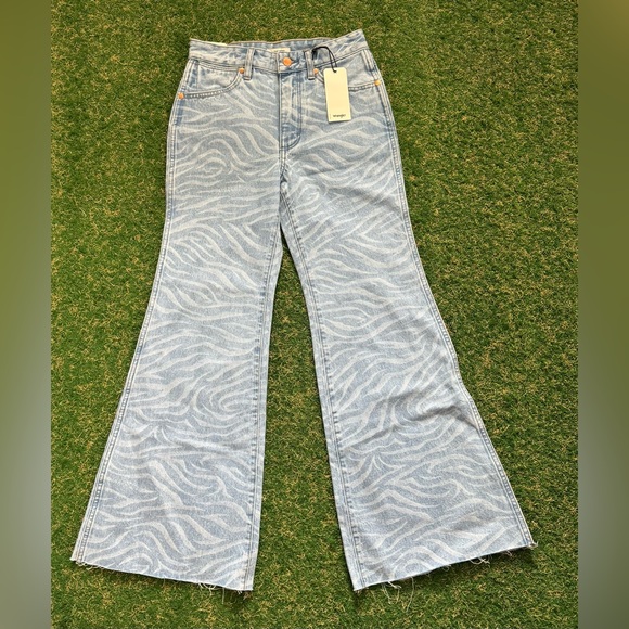 Wrangler Wanderer 622 High Rise Flare ~Wild Thing - Picture 3 of 14
